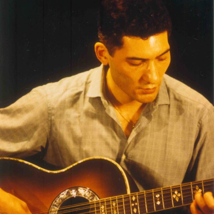 pasquale-petrossi-chitarra-banana-joker-milano-australia-belfast-emisfero-boreale pasquale-petrossi-chitarra-banana-joker-milano-australia-belfast-emisfero-boreale